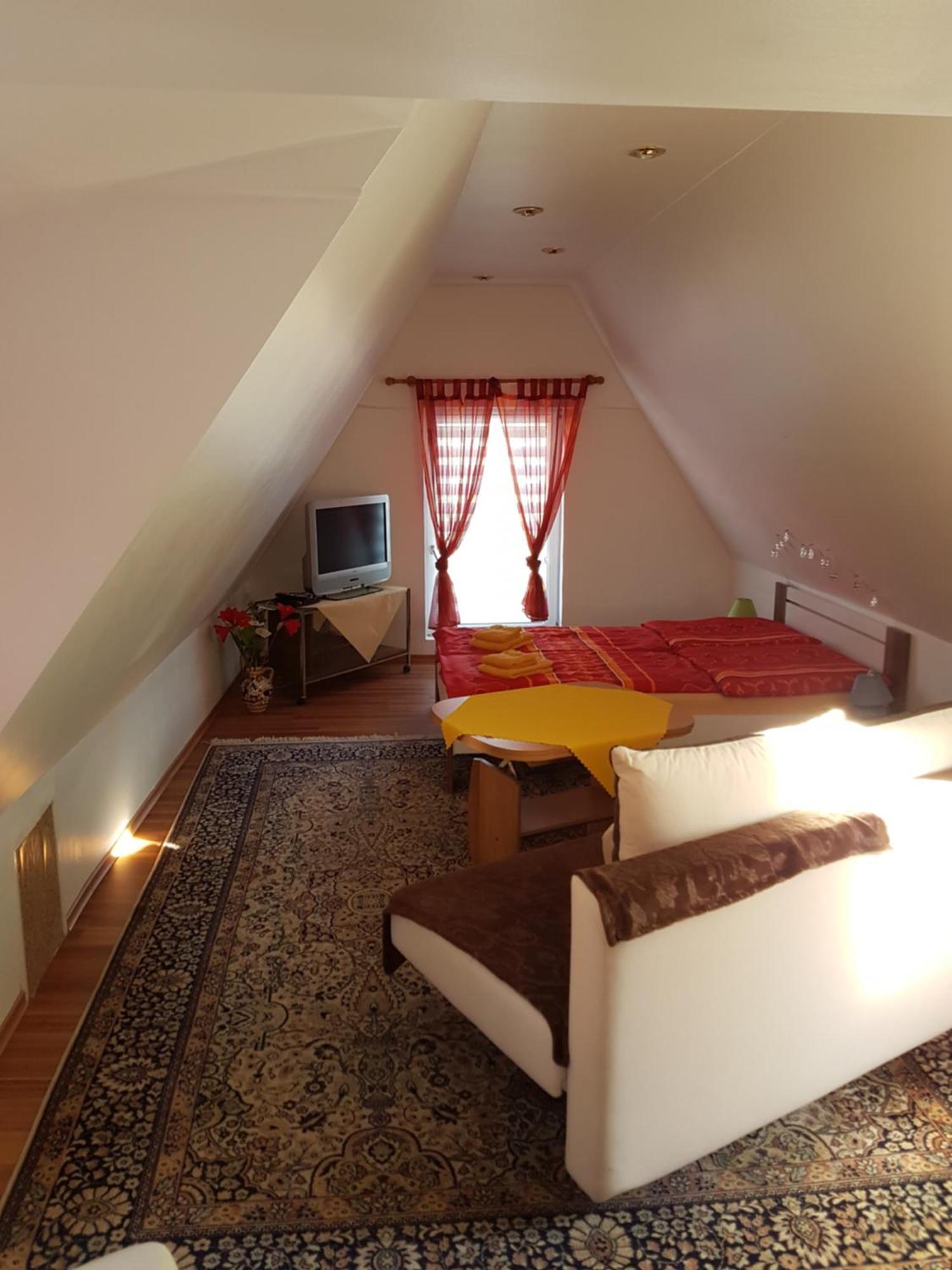 Pension Birgit Rothenburg ob der Tauber Exterior photo